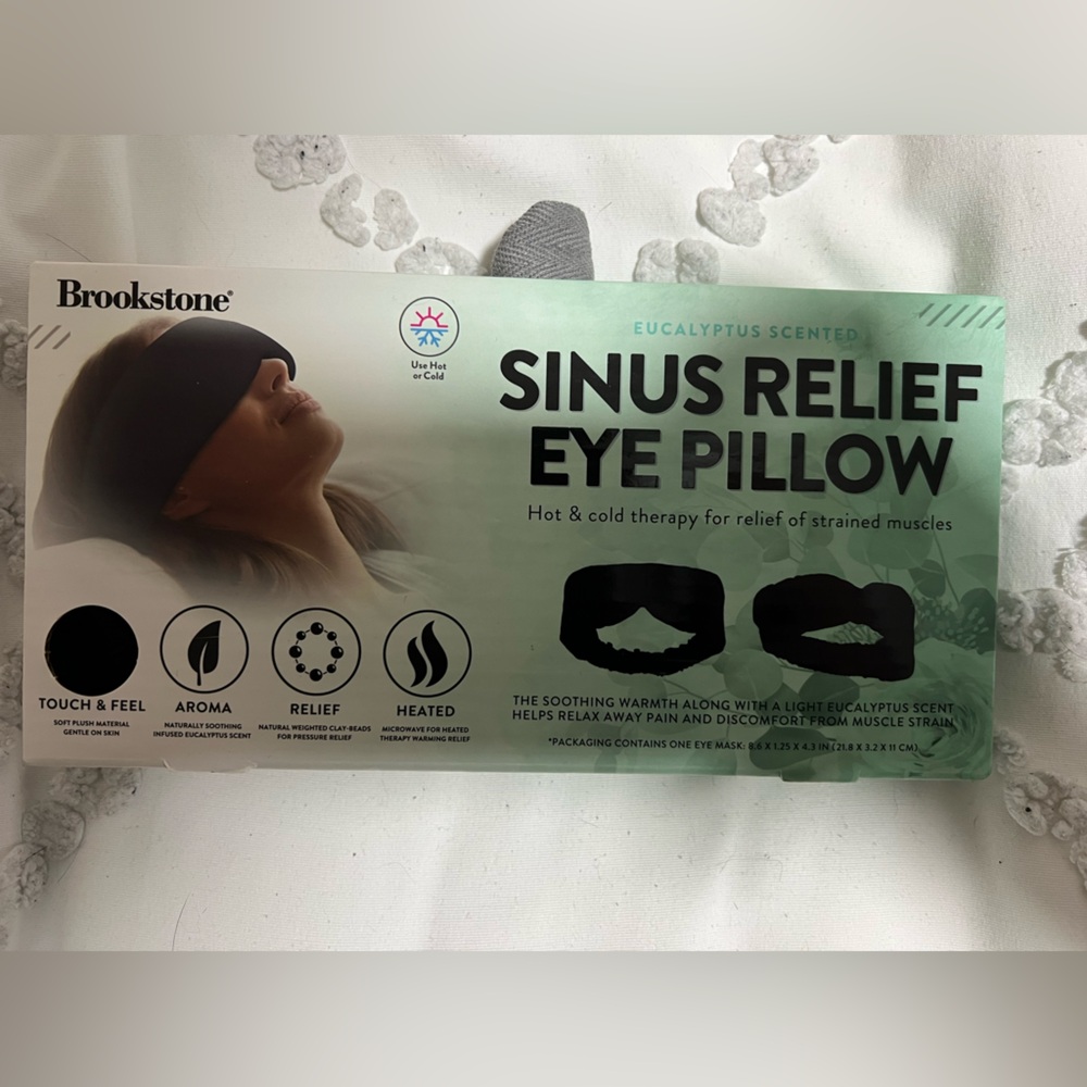 Brook stone eye mask.